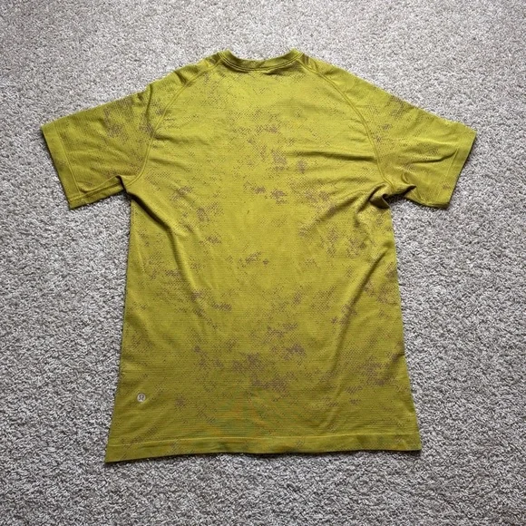 Lululemon Metal Vent Tech Short Sleeve - Picture 3 of 5
